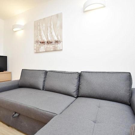Apartment Palcic Primosten Luaran gambar