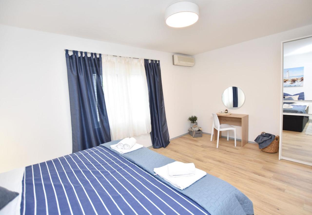 Apartment Palcic Primosten Luaran gambar
